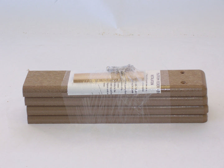 Birds Choice Recycled Platform Feeder and Seed Catcher